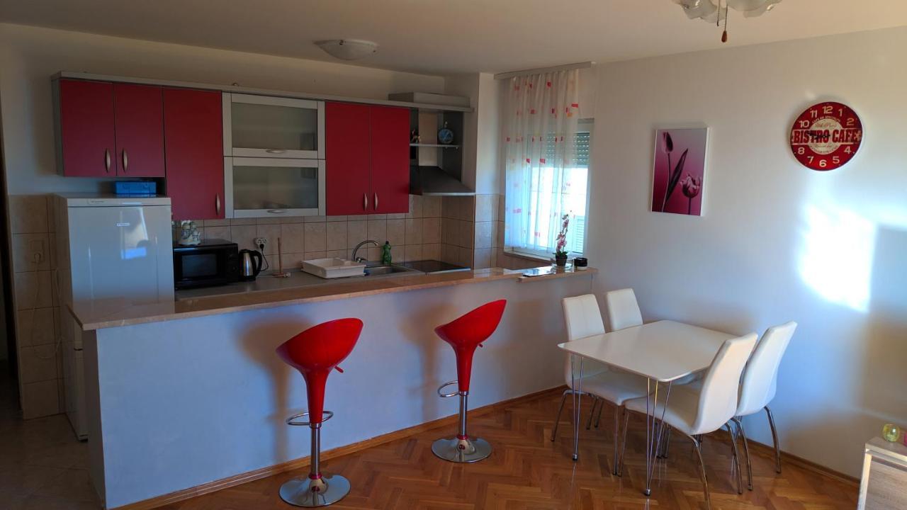 Apartman Baška Voda Exterior foto